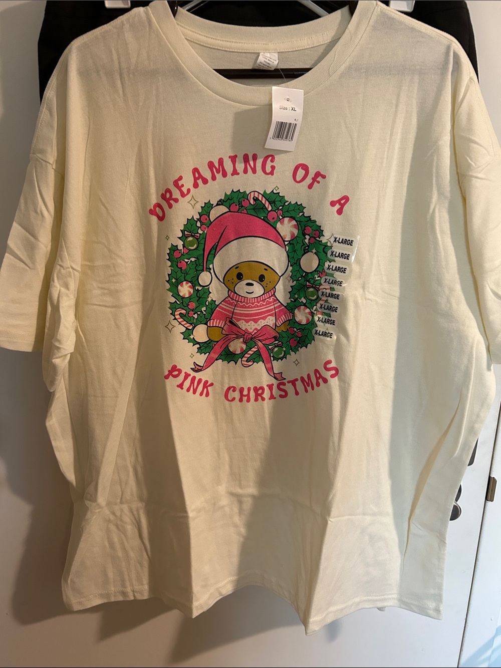Cream 'Dreaming of a Pink Christmas' Short-Sleeve Graphic Tee